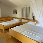 Authentic House Pelegrinka *