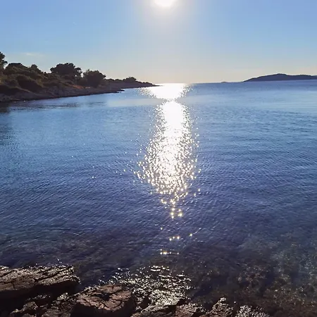 Holiday home Authentic House Pelegrinka Mali Drvenik