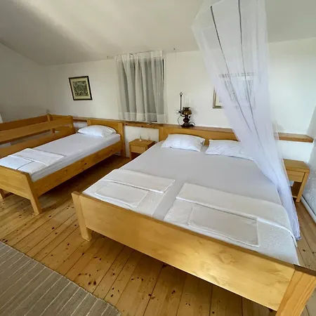 Authentic House Pelegrinka * Drvenik Mali