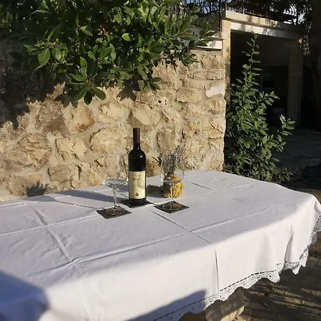 Authentic House Pelegrinka With Olive And Lemon Garden *